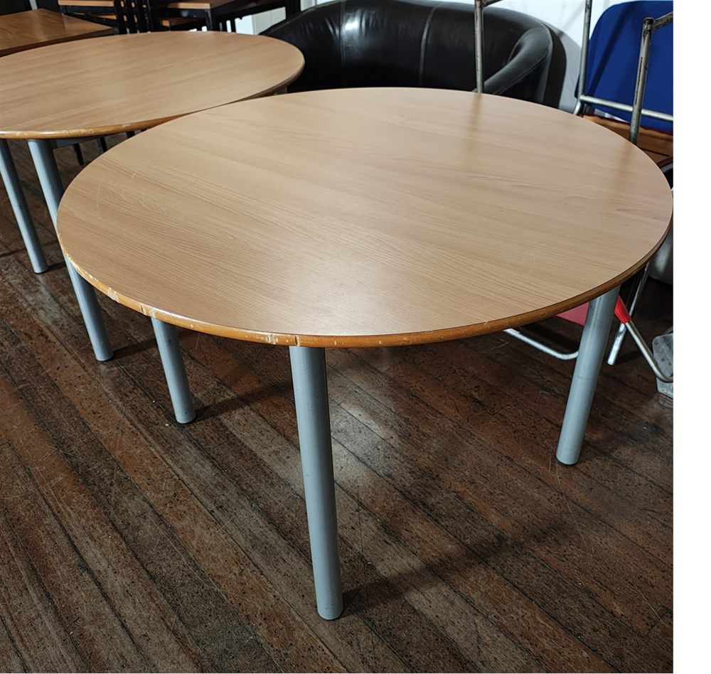round tables