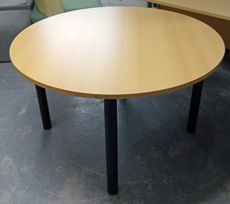 round meeting table