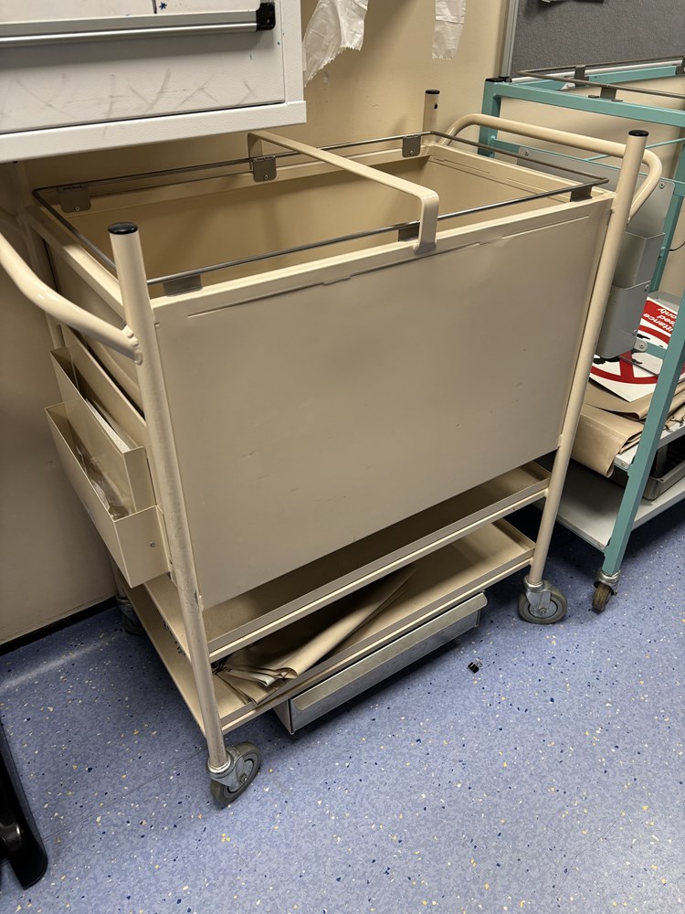 notes trolley