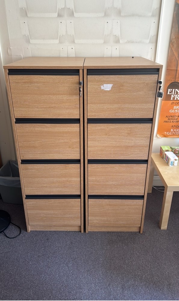 Chest of drawers