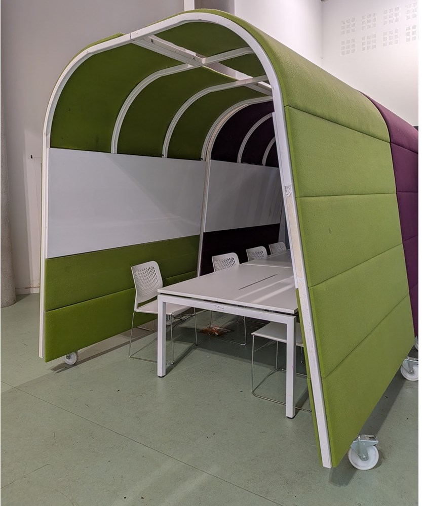 Group study arch - green