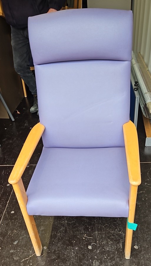 Lilac high back patient chair