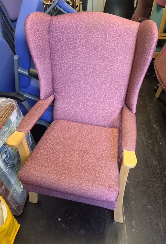 Burgundy patterned high back patient chair