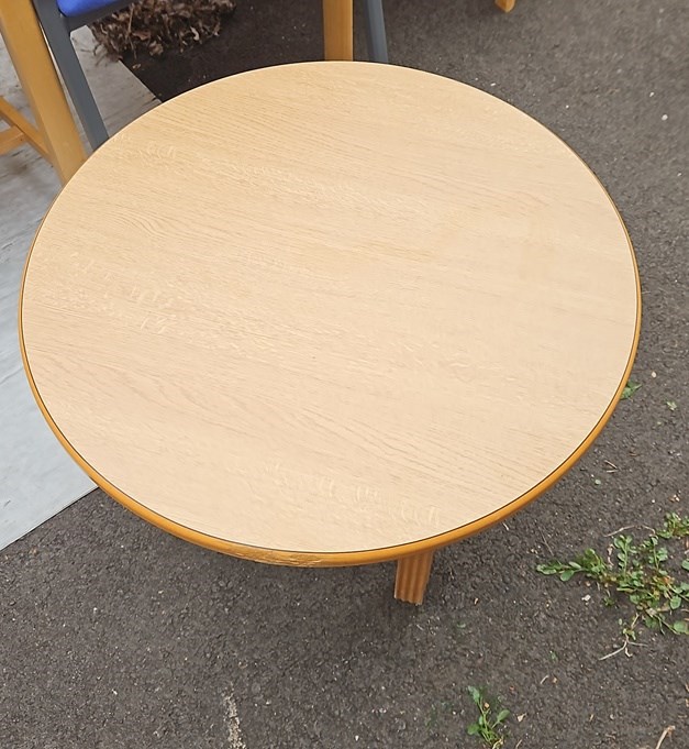 Circular coffee table