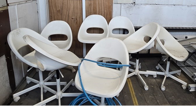 Portable white shell chairs