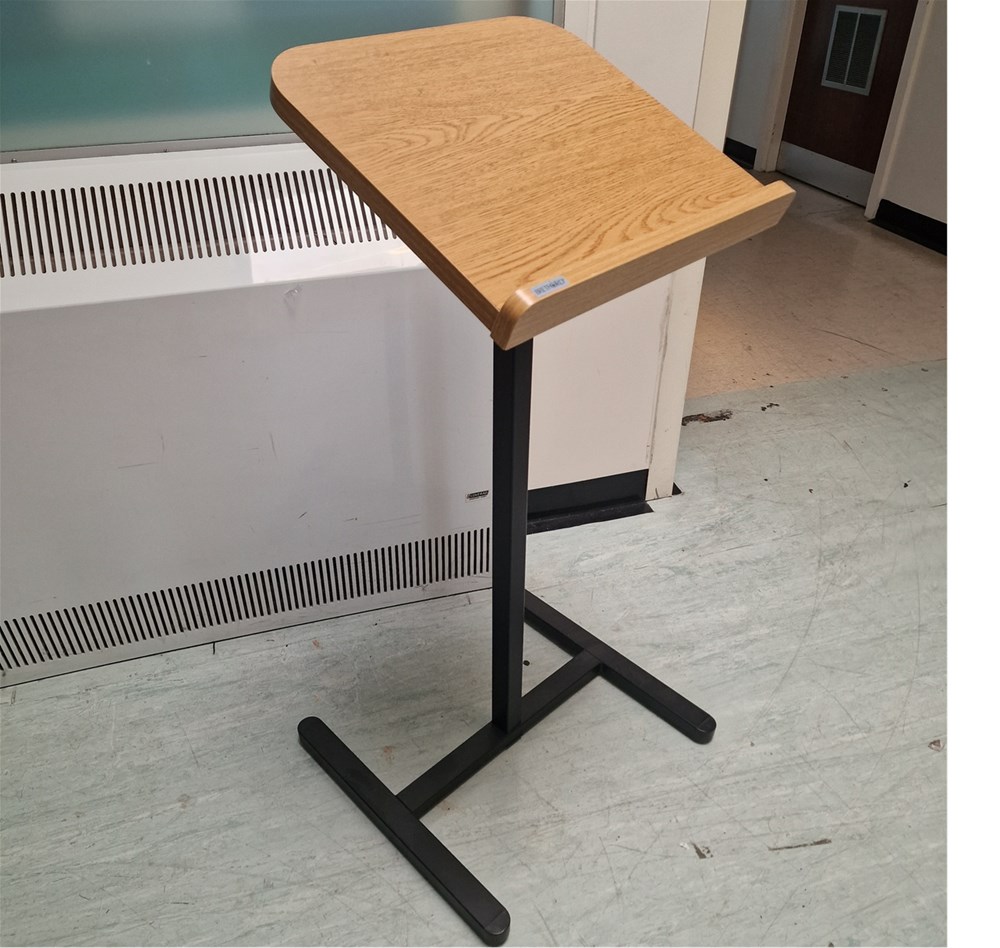 Adjustable Pyle Floor Standing Lectern Podium