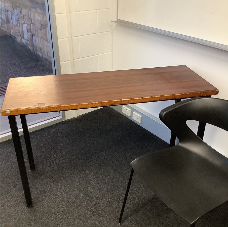 Rectangula Table (see picture)
