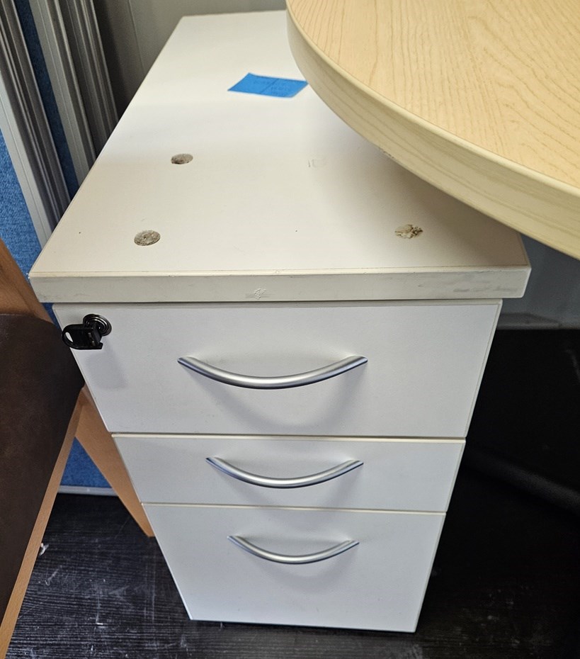 3 drawer pedestal