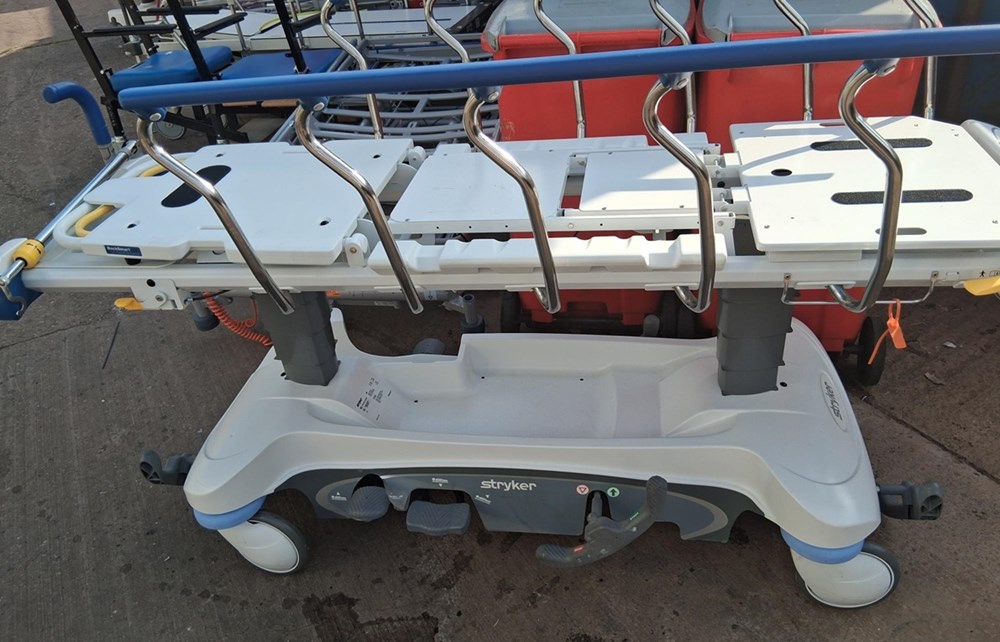 Stryker hospital patient stretcher- A& E Trolley
