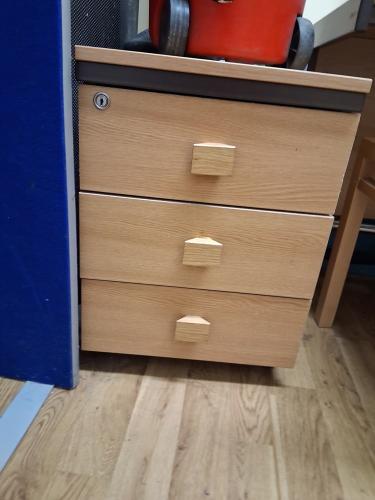 3 drawer desk unit