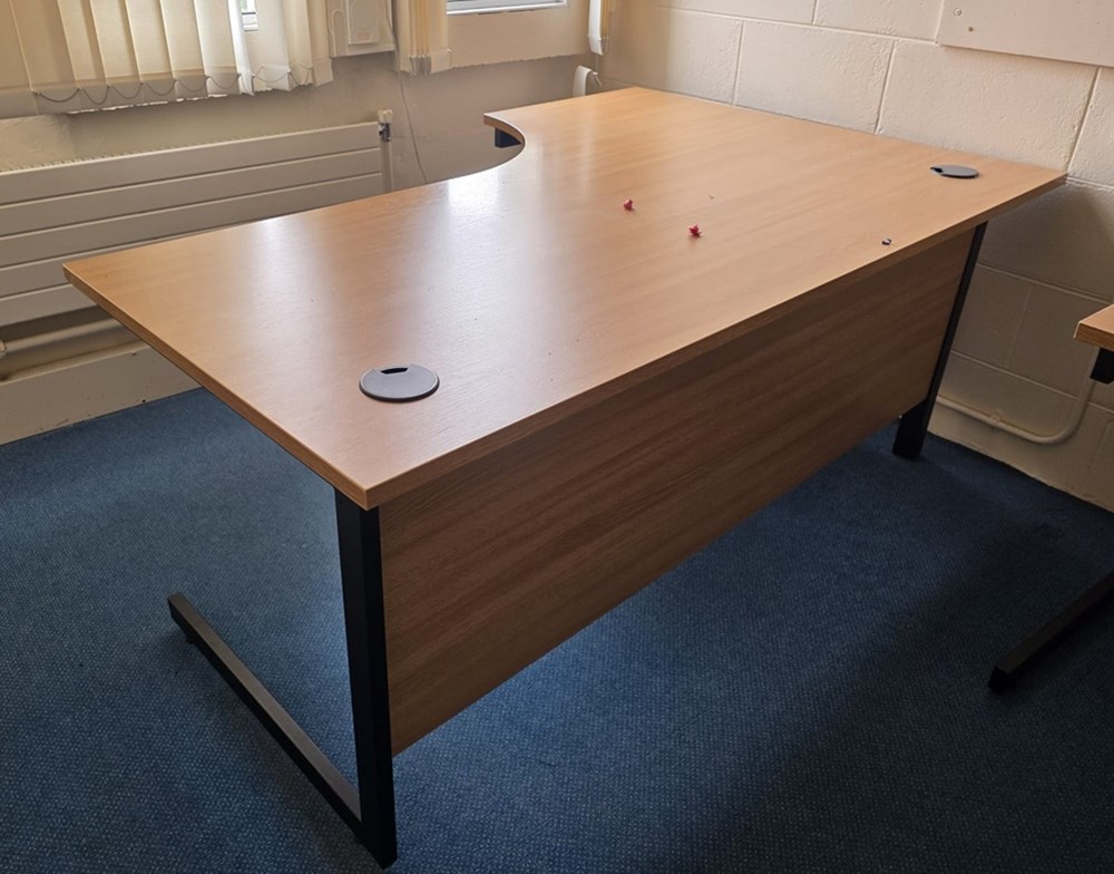 J Desk