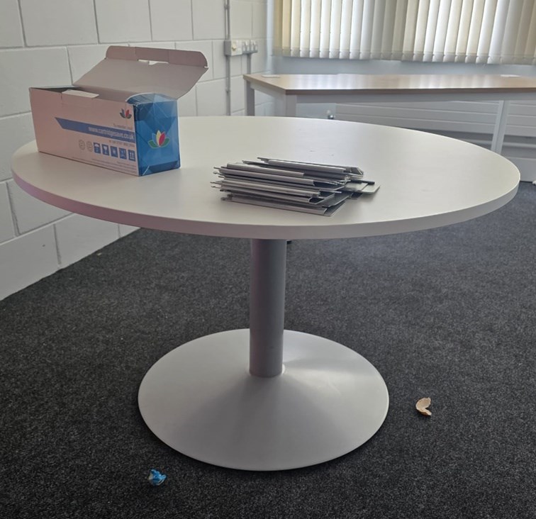 Circular Desk