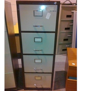 Filing cabinet x4 drawer (metal) no key to lock