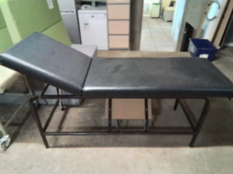 Medical Examination Couch with Adjustable Backrest and Footstool