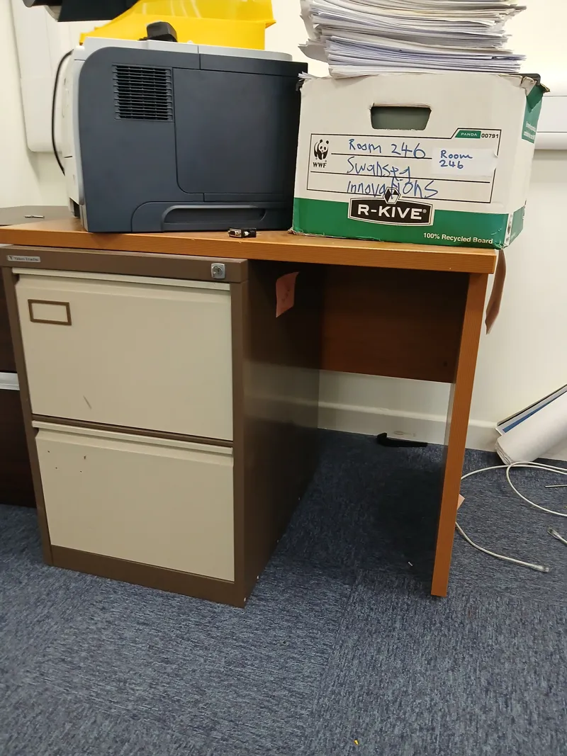 Wooden Desk with 2-Drawer Filing Cabinet Unit