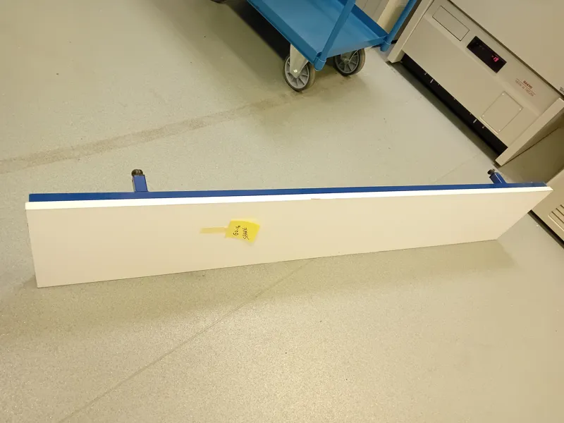 Blue and White Aluminium Straight Base