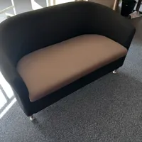 (5C) 2 seater settee
