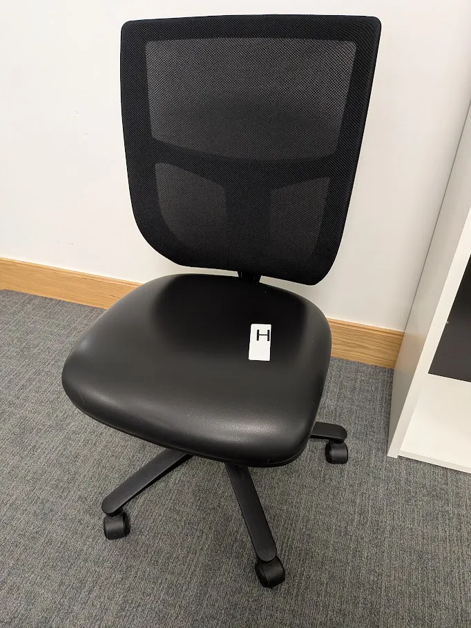 Office Chair H - Black