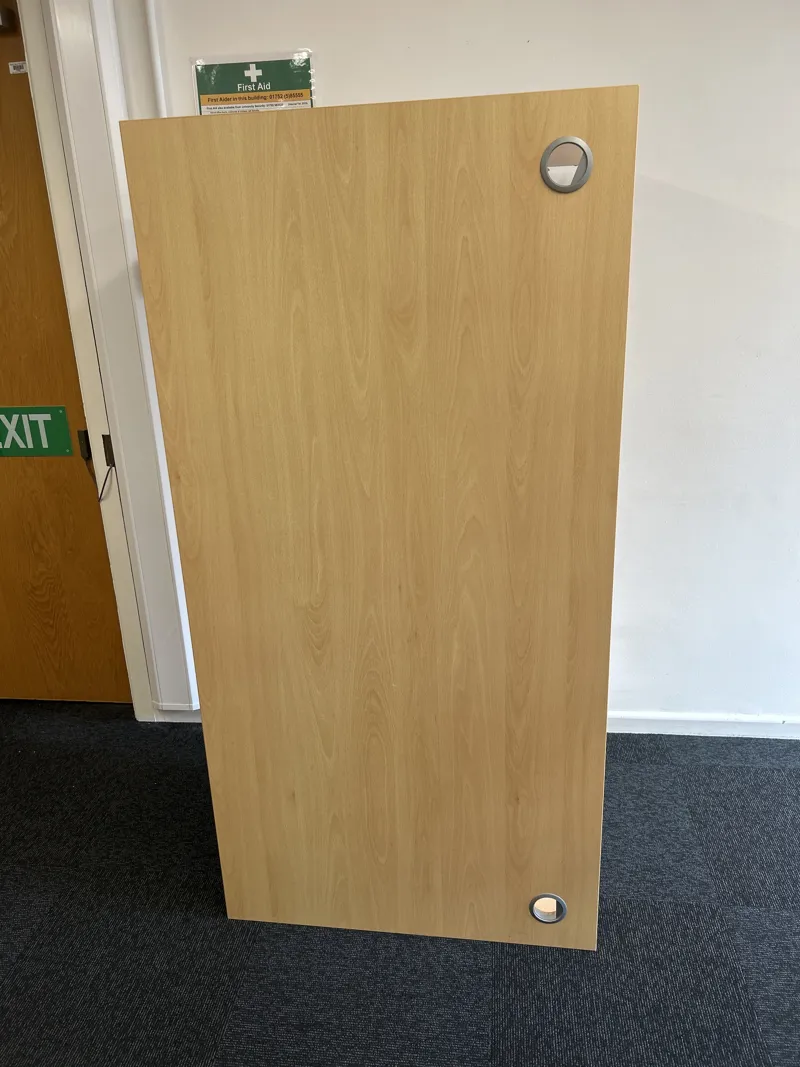 Straight Desk