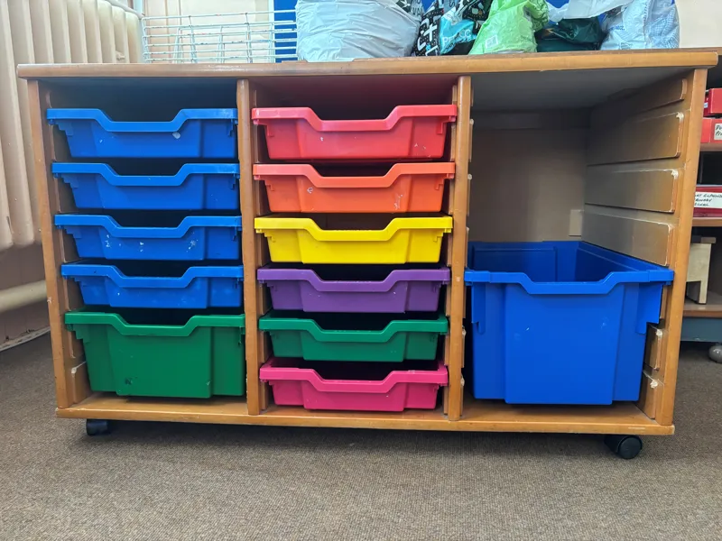 Mobile Storage Unit with Coloured Plastic Trays – 18 Drawer Organiser