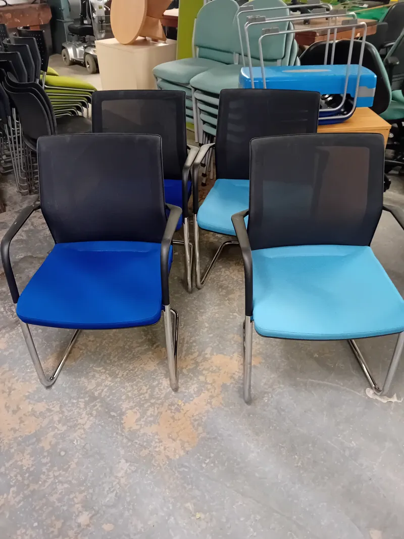Office Chairs with Cantilever Frame – Mixed Colours