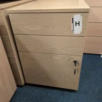 Pedestal H - Under-Desk