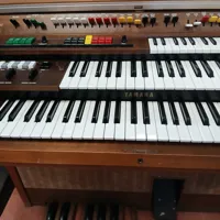 Yamaha Electronic Organ with Dual Keyboards