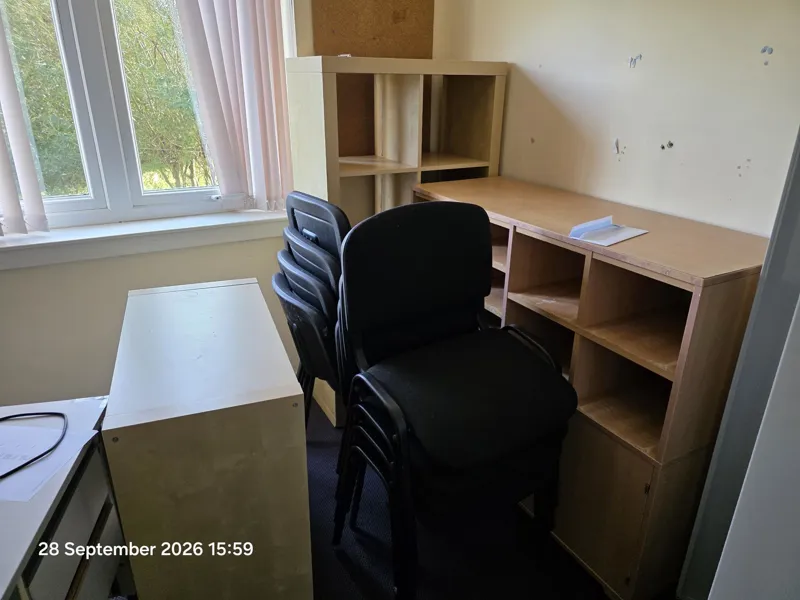 Boardroom/meeting chairs