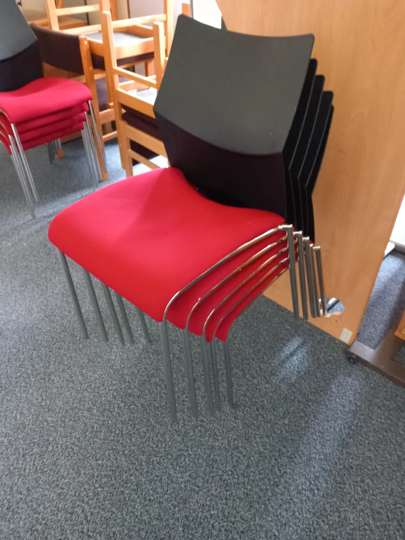 4(D) stacking chairs