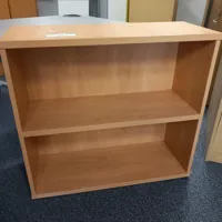 (3O) small shelving unit