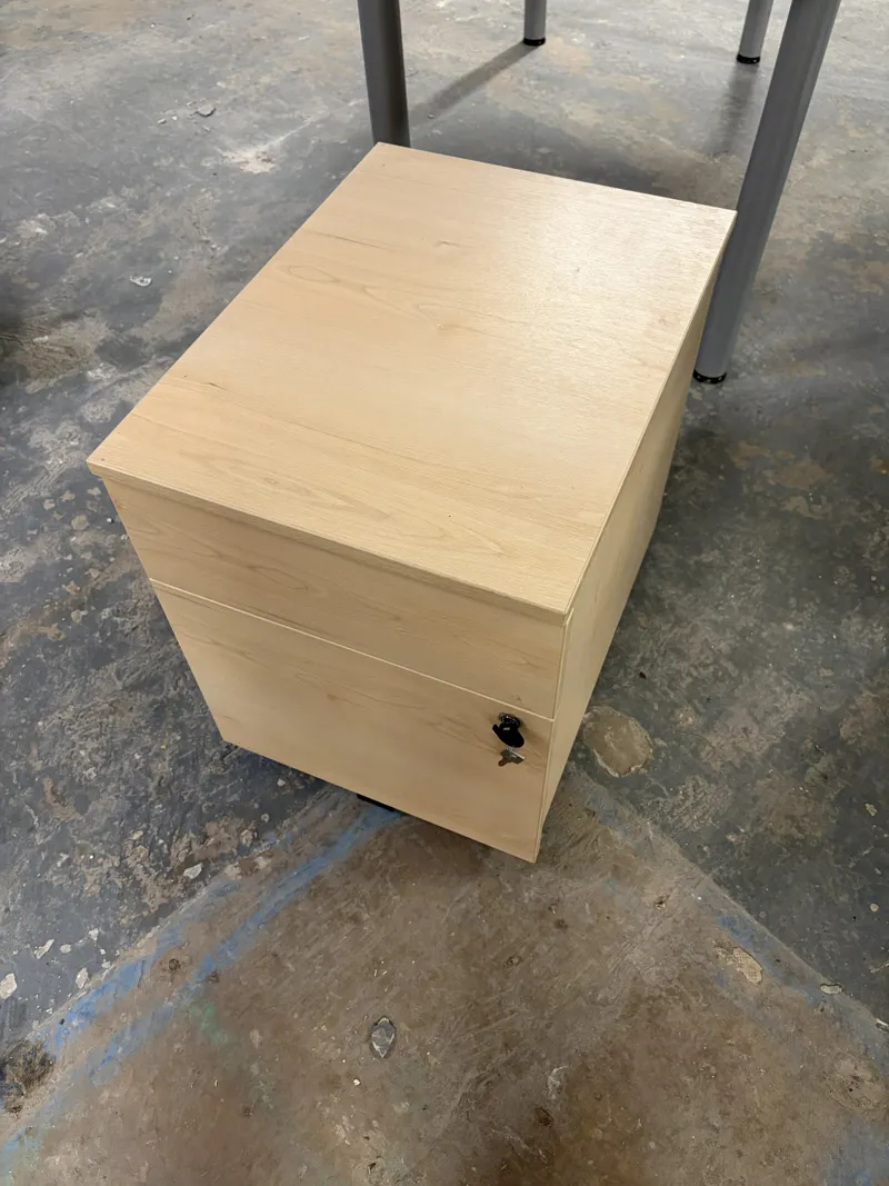 Light Oak 3-Drawer Pedestal Cabinet with Lock