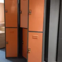 (5D) lockers